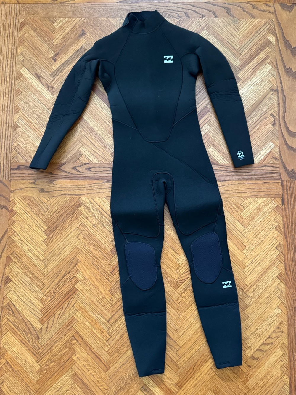 NWT Billabong Youth Foil 5/4 Wetsuit